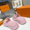 New Fashion LV Women Shoes 157 PA