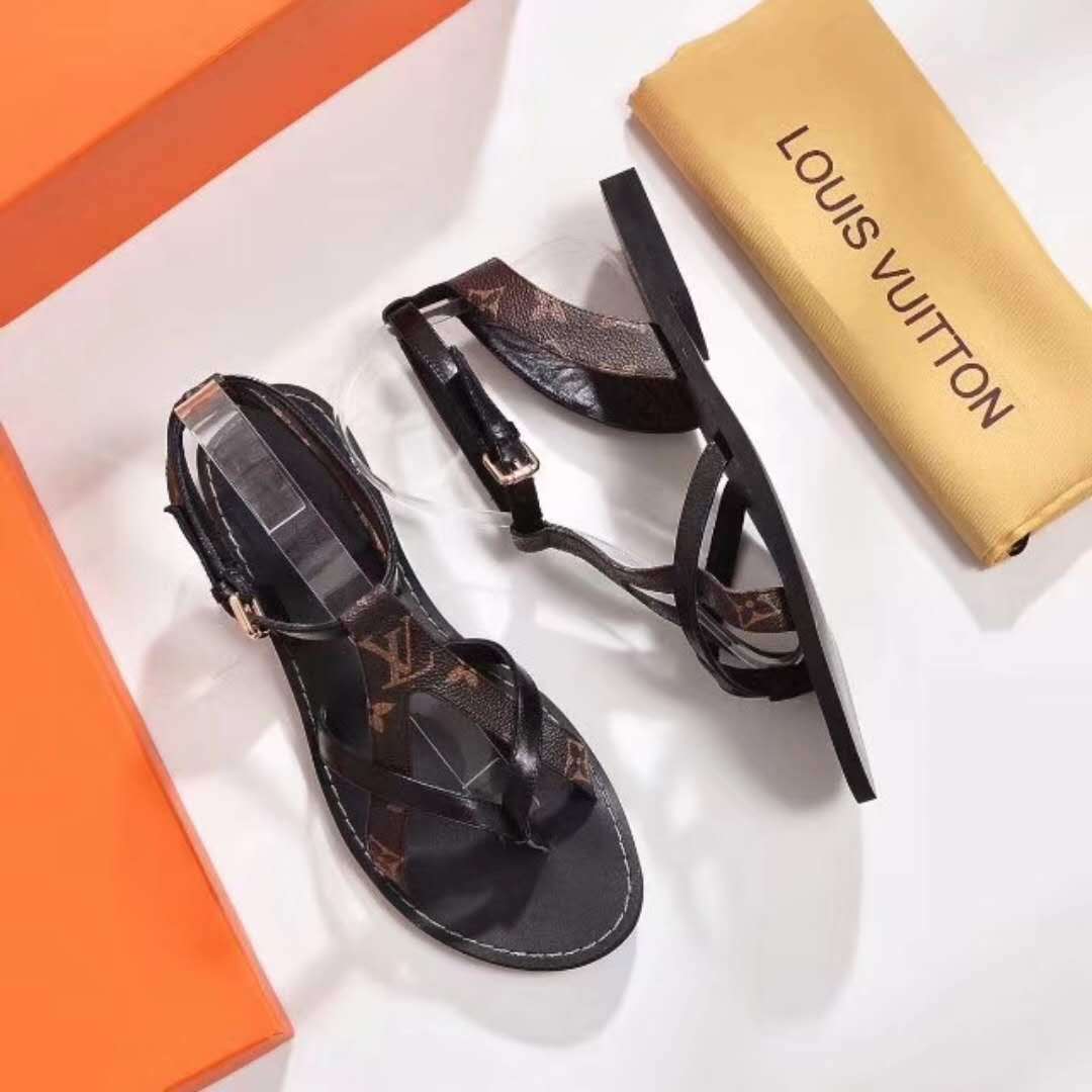 New Fashion LV Women Shoes L053