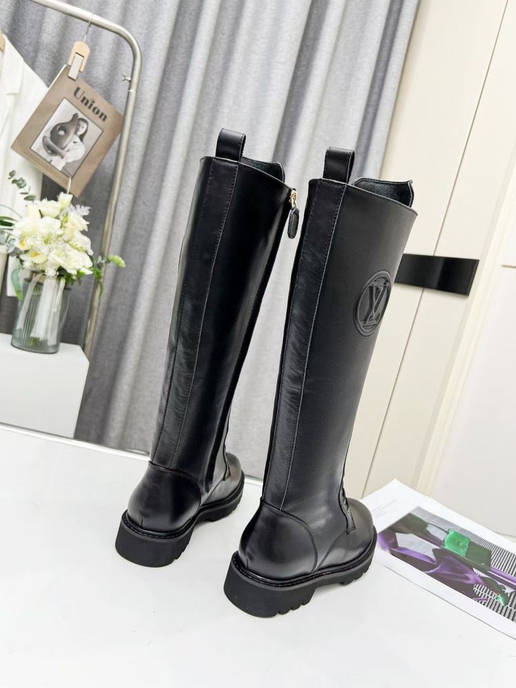 New Fashion LV Women Shoes L411