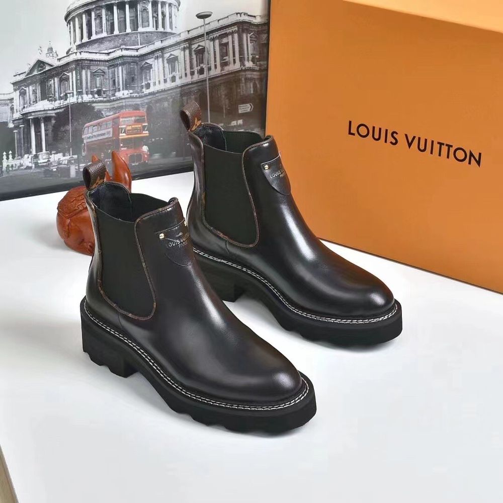 New Fashion LV Women Shoes L384