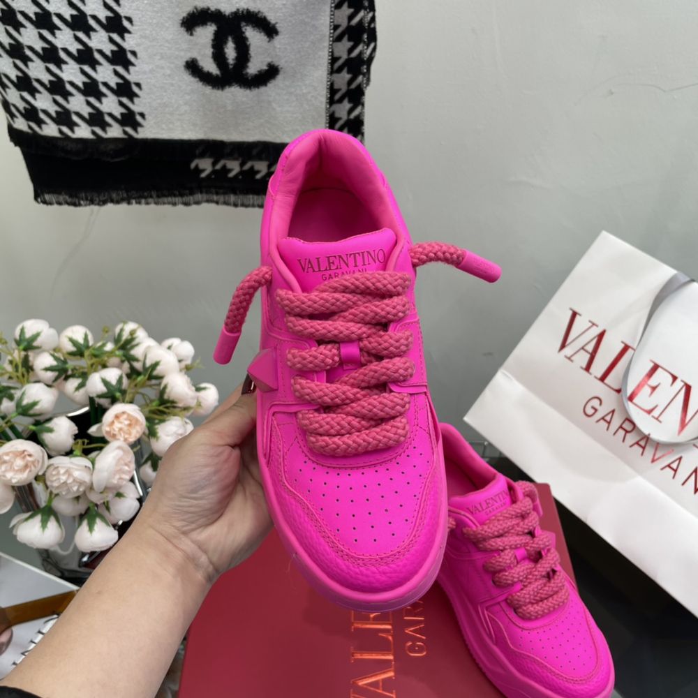 New Fashion LV Women Shoes L334