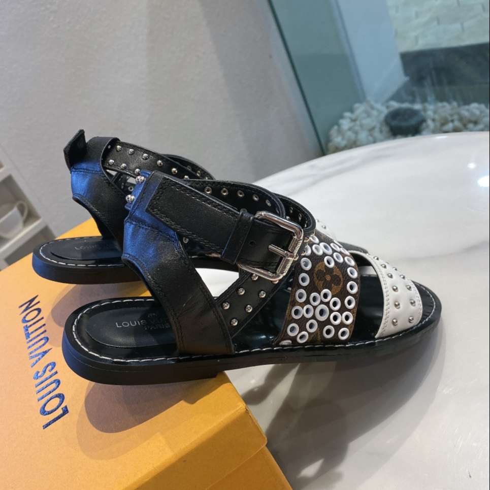 New Fashion LV Women Shoes L051