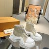 New Fashion LV Women Shoes 370 PA