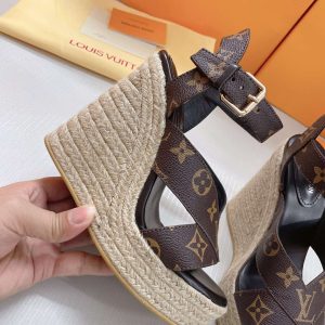 New Fashion LV Women Shoes L045