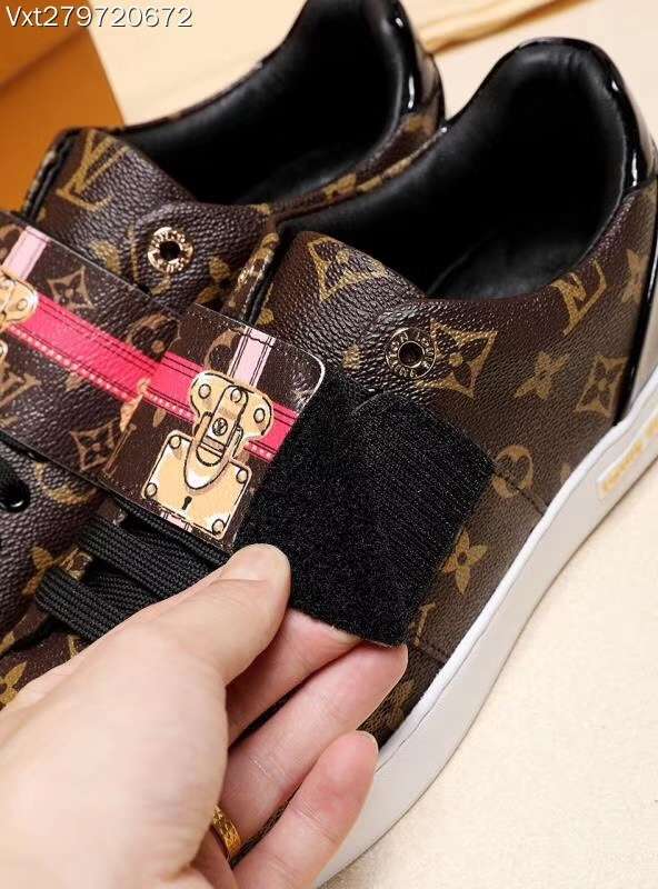 New Fashion Women LV Shoes 062 PA