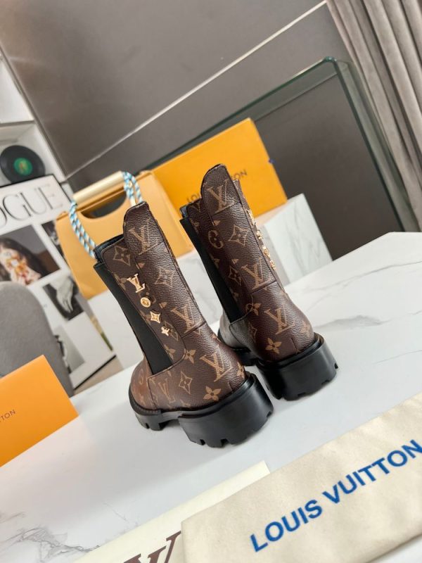 New Fashion LV Women Shoes 333 PA