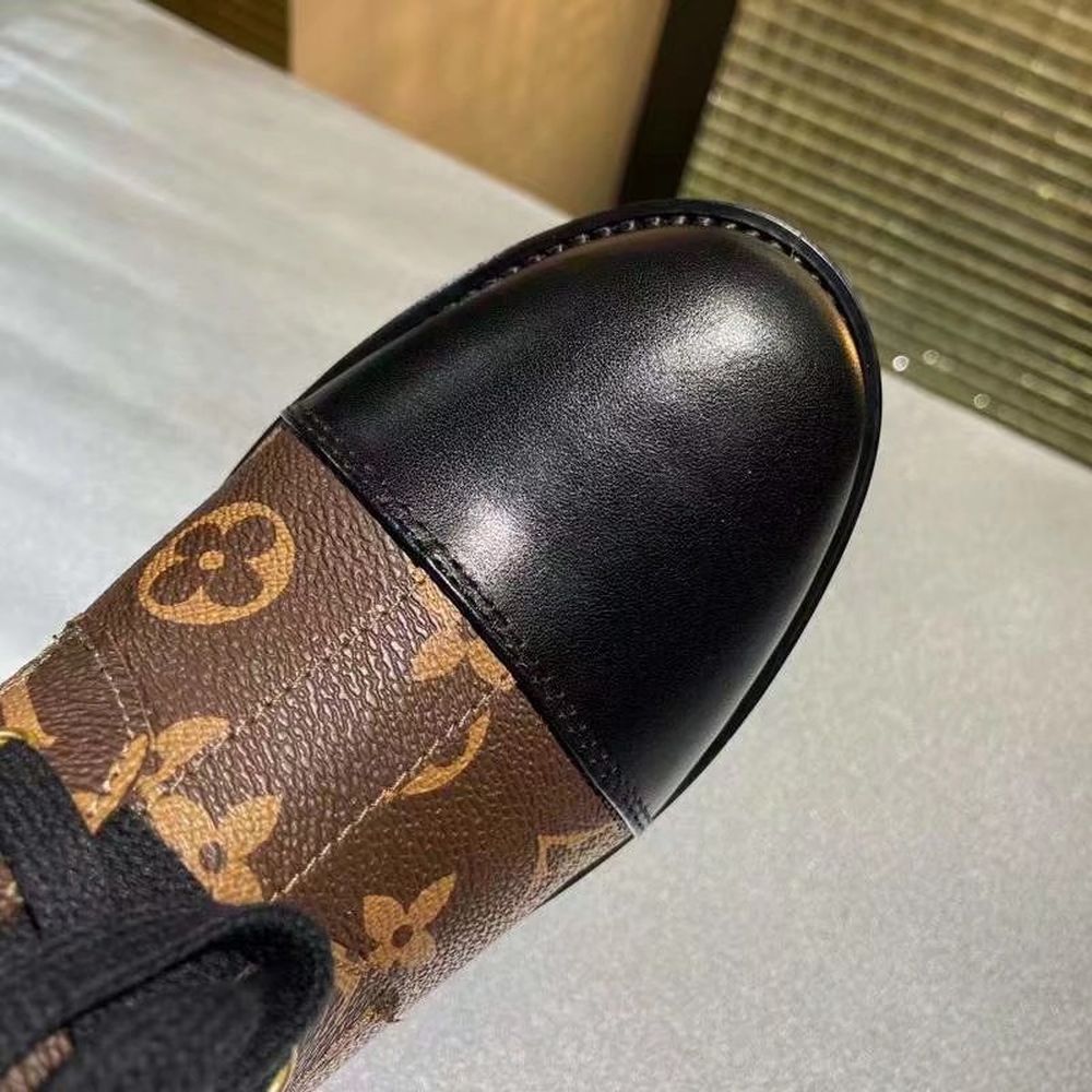 New Fashion LV Women Shoes L401