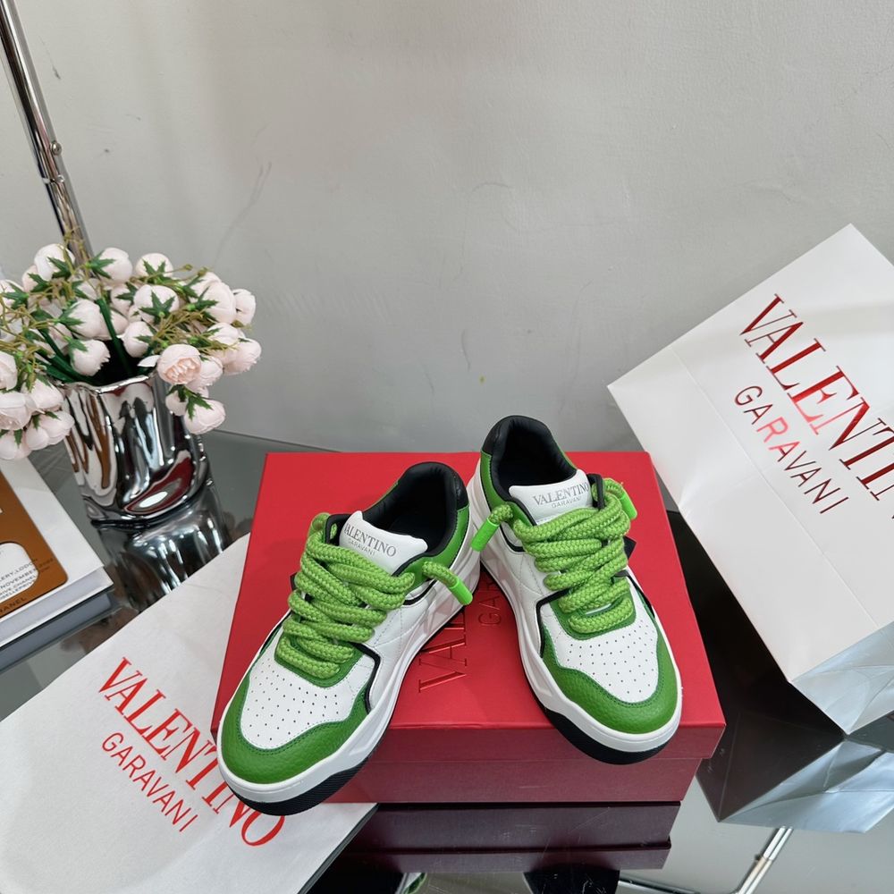 New Fashion LV Women Shoes L329