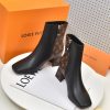 New Fashion LV Women Shoes 284 PA