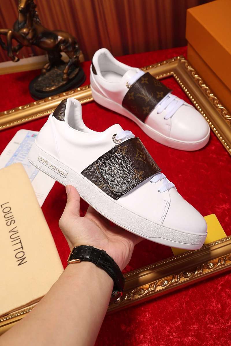 New Fashion LV Women Shoes L079