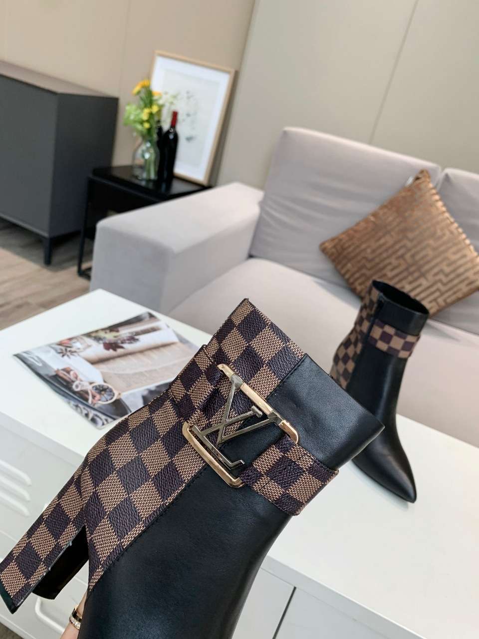New Fashion LV Women Shoes L306
