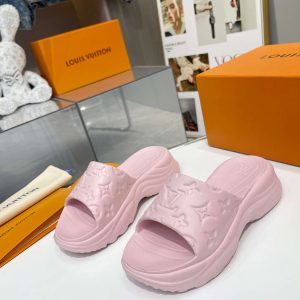New Fashion LV Women Shoes 157 PA