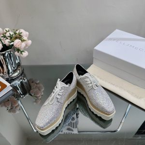 New Fashion LV Women Shoes 254 PA