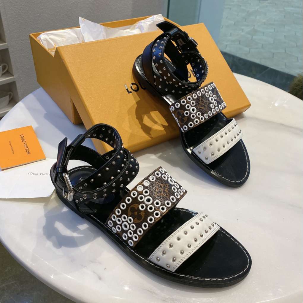 New Fashion LV Women Shoes L051