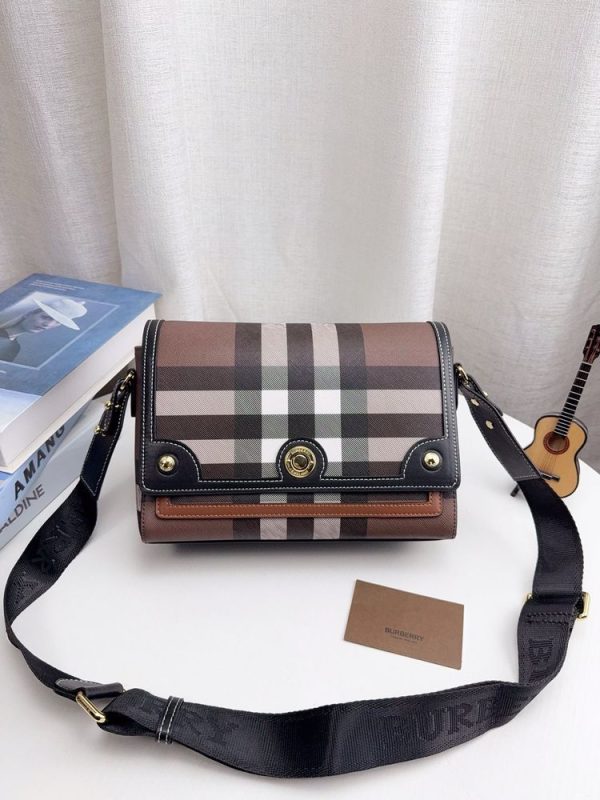 New Fashion Burberry Handbag B001 QA