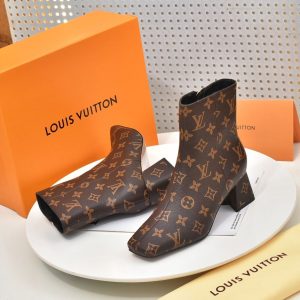 New Fashion LV Women Shoes L382
