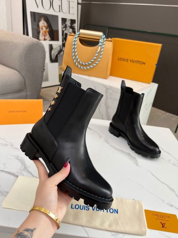 New Fashion LV Women Shoes 332 PA New Fashion LV Women Shoes 332 PA