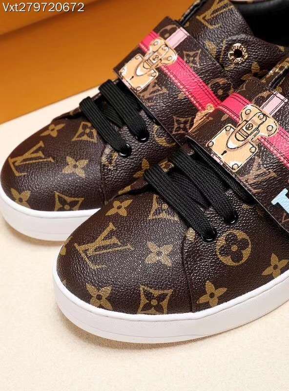 New Fashion Women LV Shoes 062 PA