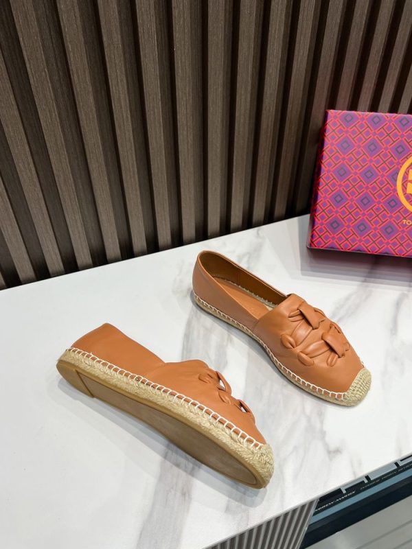 New Fashion LV Women Shoes 270 PA