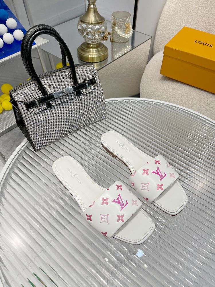 New Fashion LV Women Shoes L249