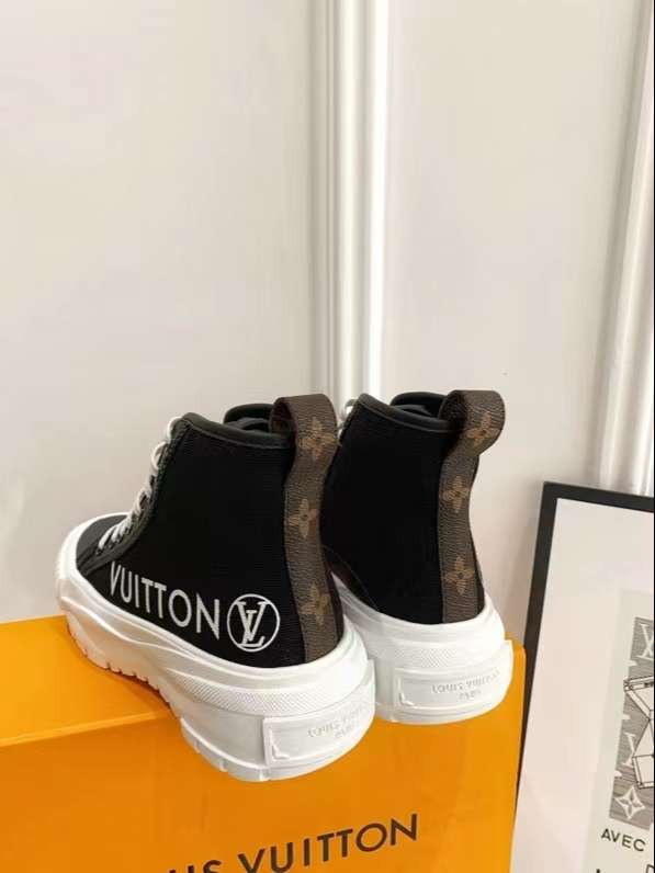New Fashion LV Women Shoes L317