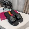 New Fashion LV Women Shoes 273 PA