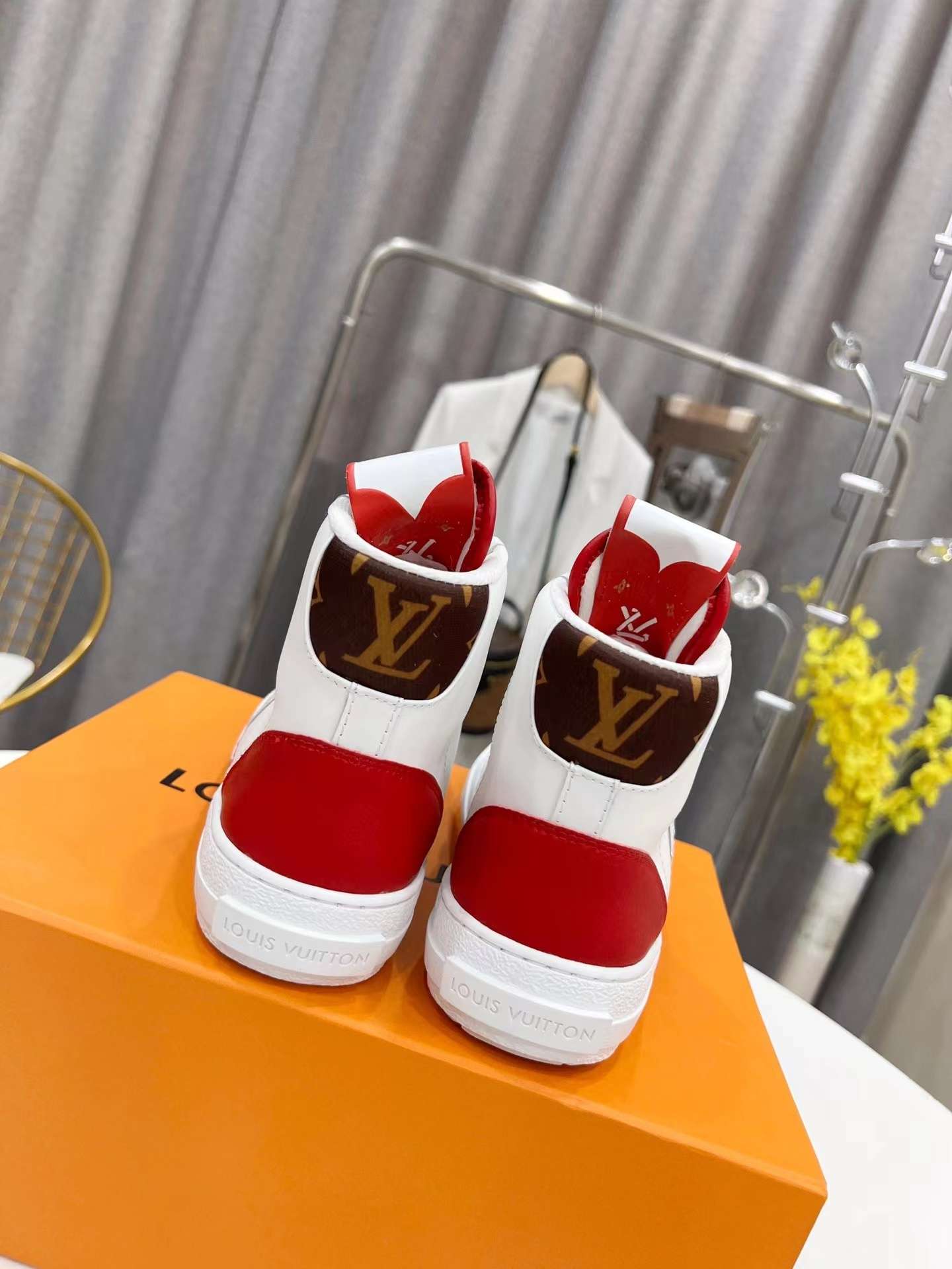 New Fashion LV Women Shoes L316