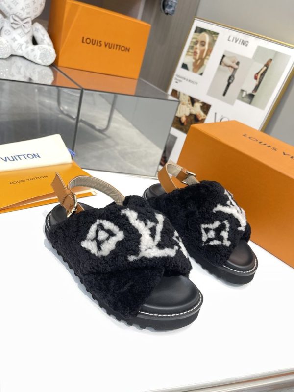 New Fashion LV Women Shoes L435