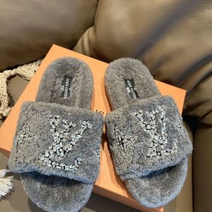 New Fashion LV Women Shoes L429