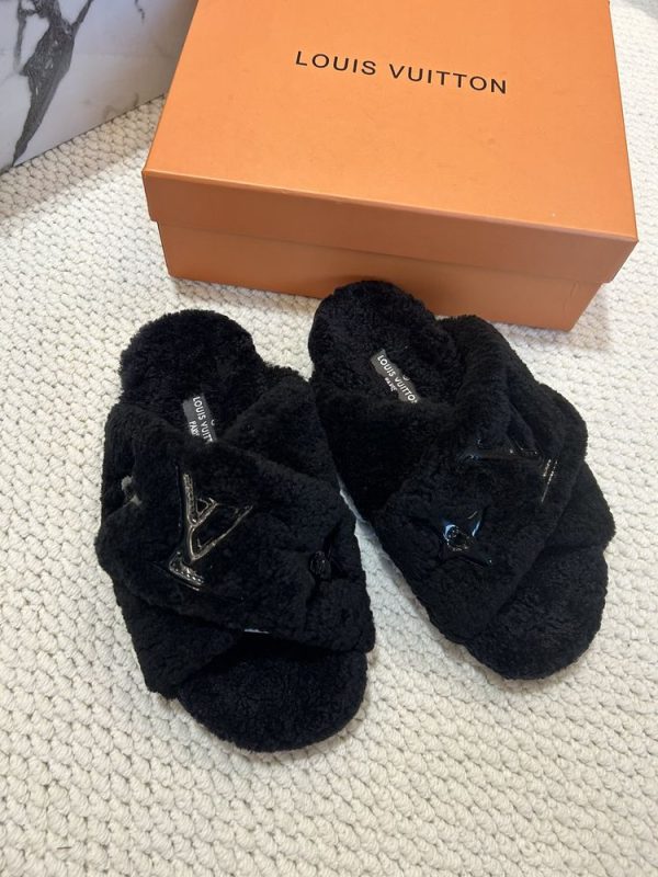 New Fashion LV Women Shoes L427
