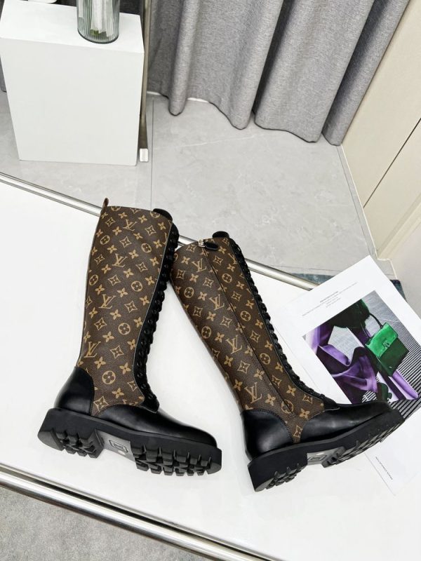 New Fashion LV Women Shoes 315 PA