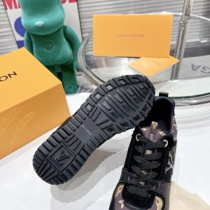 New Fashion LV Women Shoes 377 PA