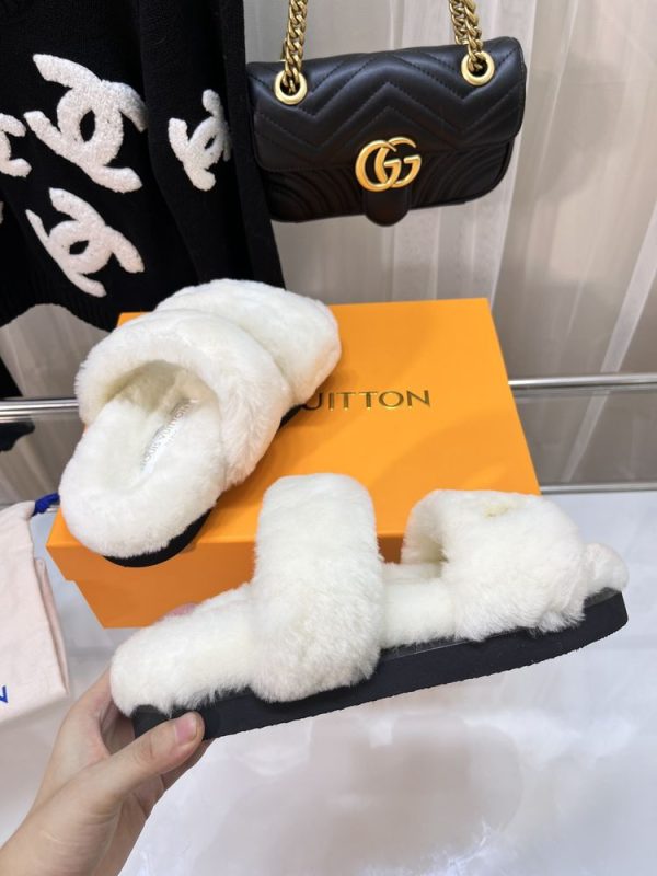 New Fashion LV Women Shoes L437