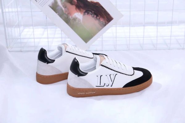 New Fashion Women LV Shoes 005 PA