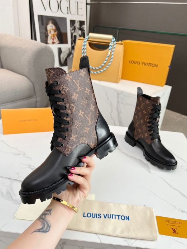 New Fashion LV Women Shoes 331 PA