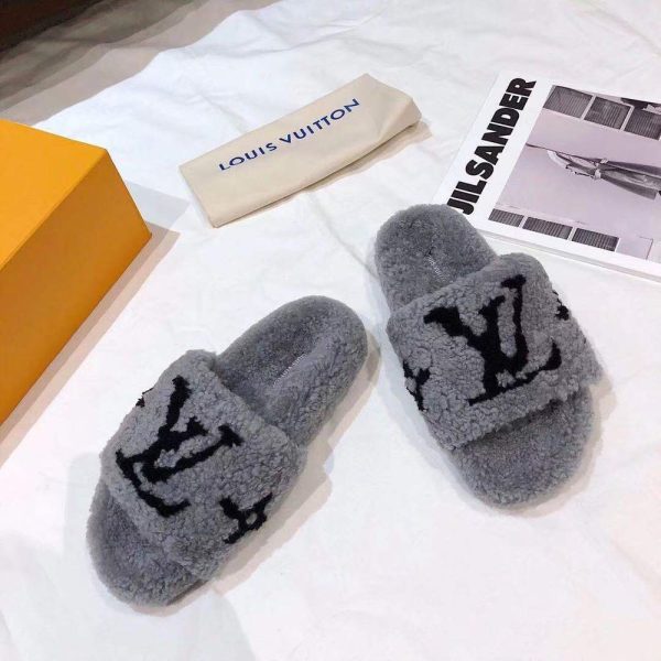 New Fashion LV Women Shoes 342 PA