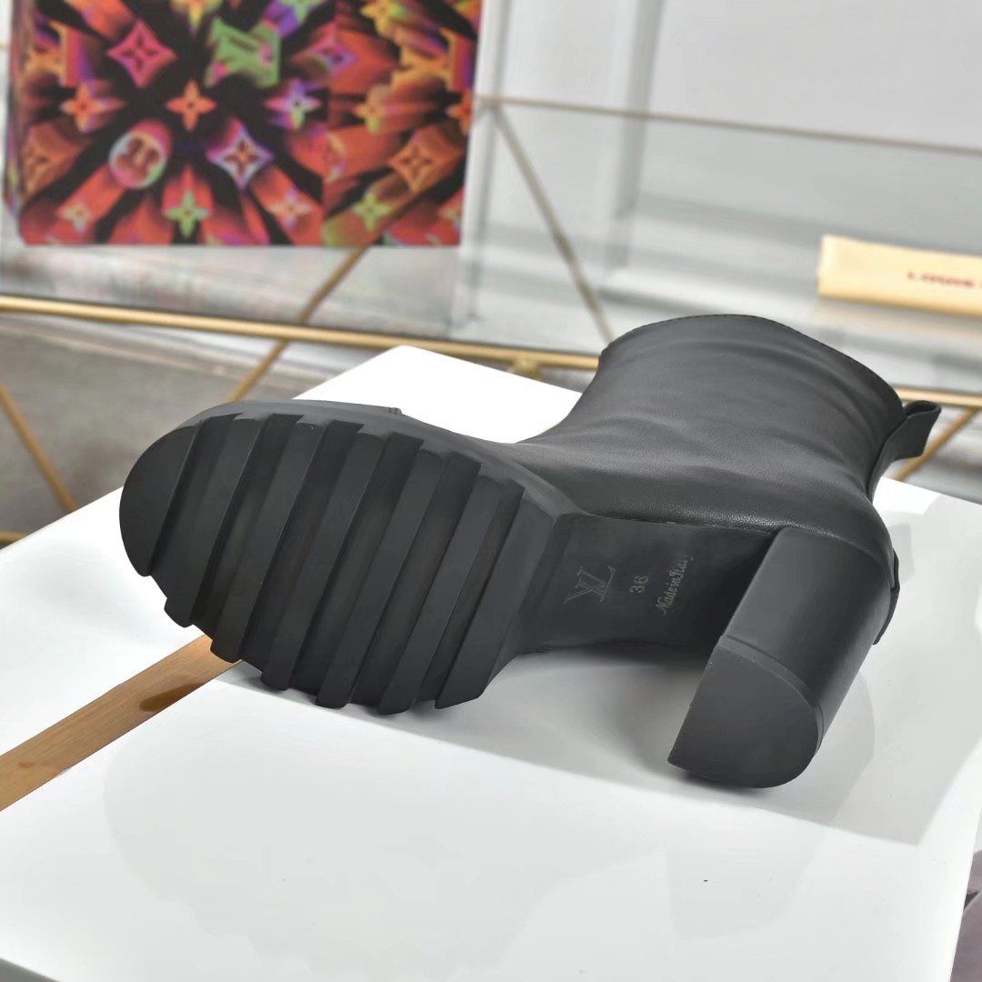New Fashion LV Women Shoes L089