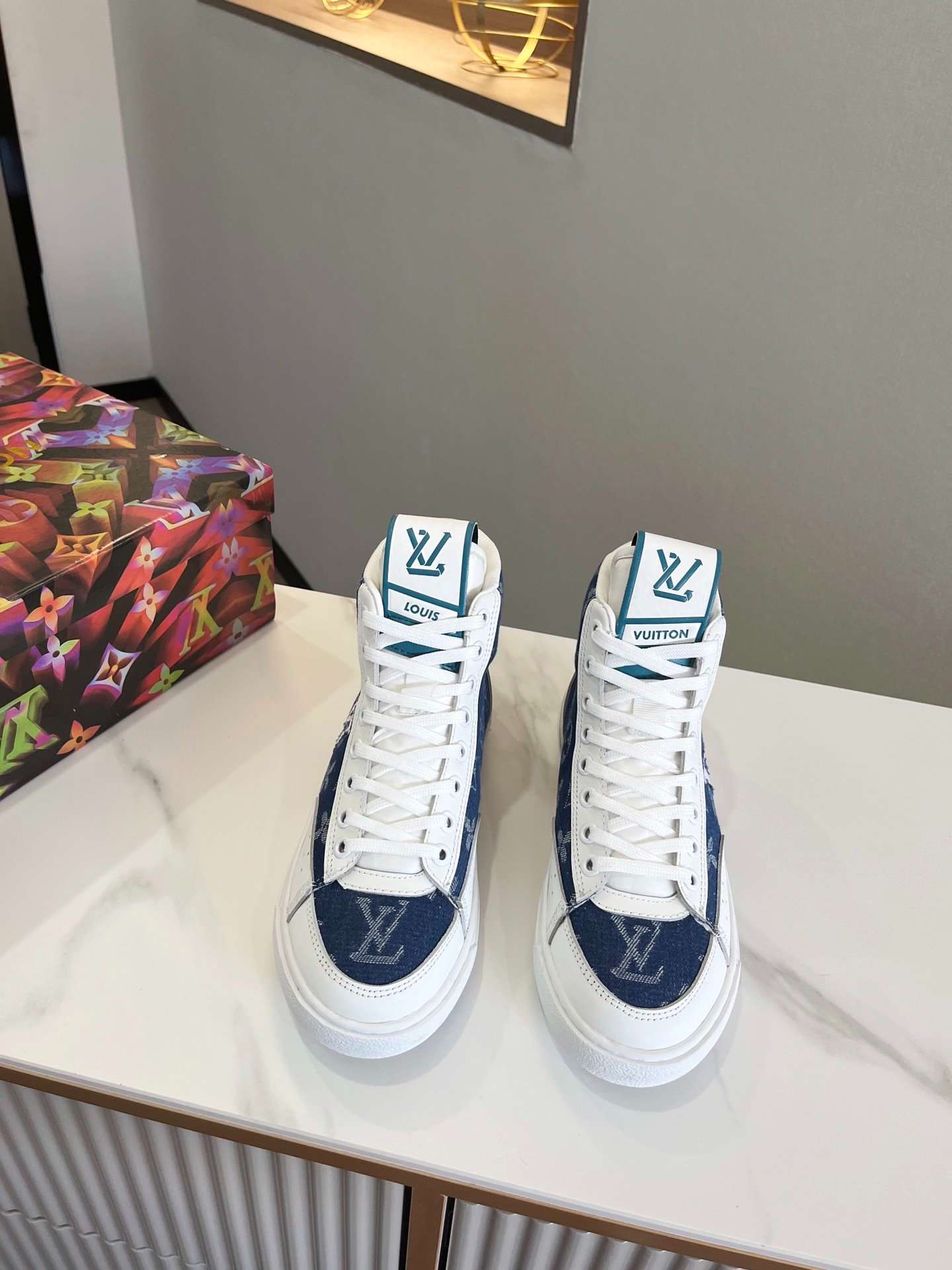 New Fashion LV Women Shoes L307