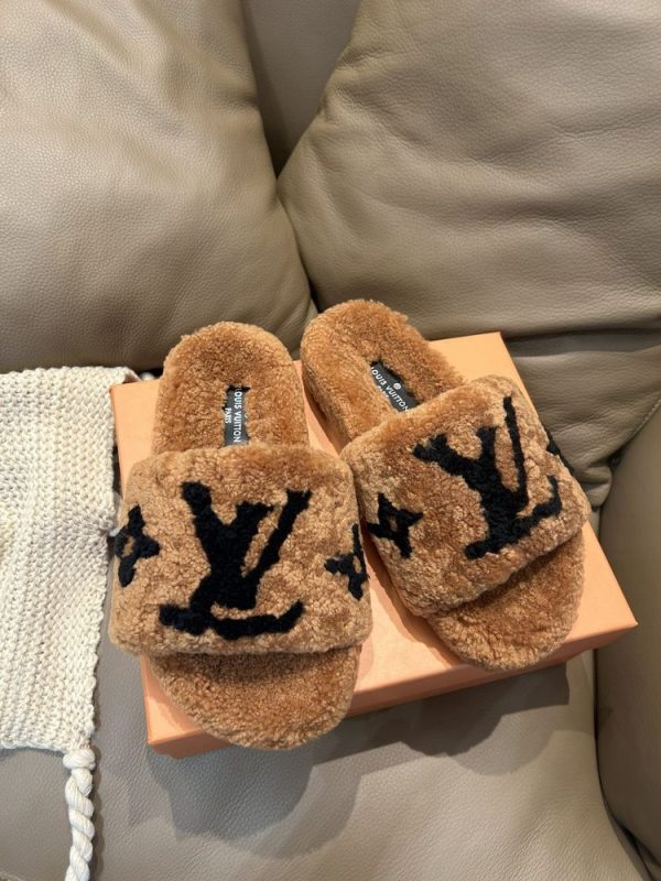 New Fashion LV Women Shoes L426