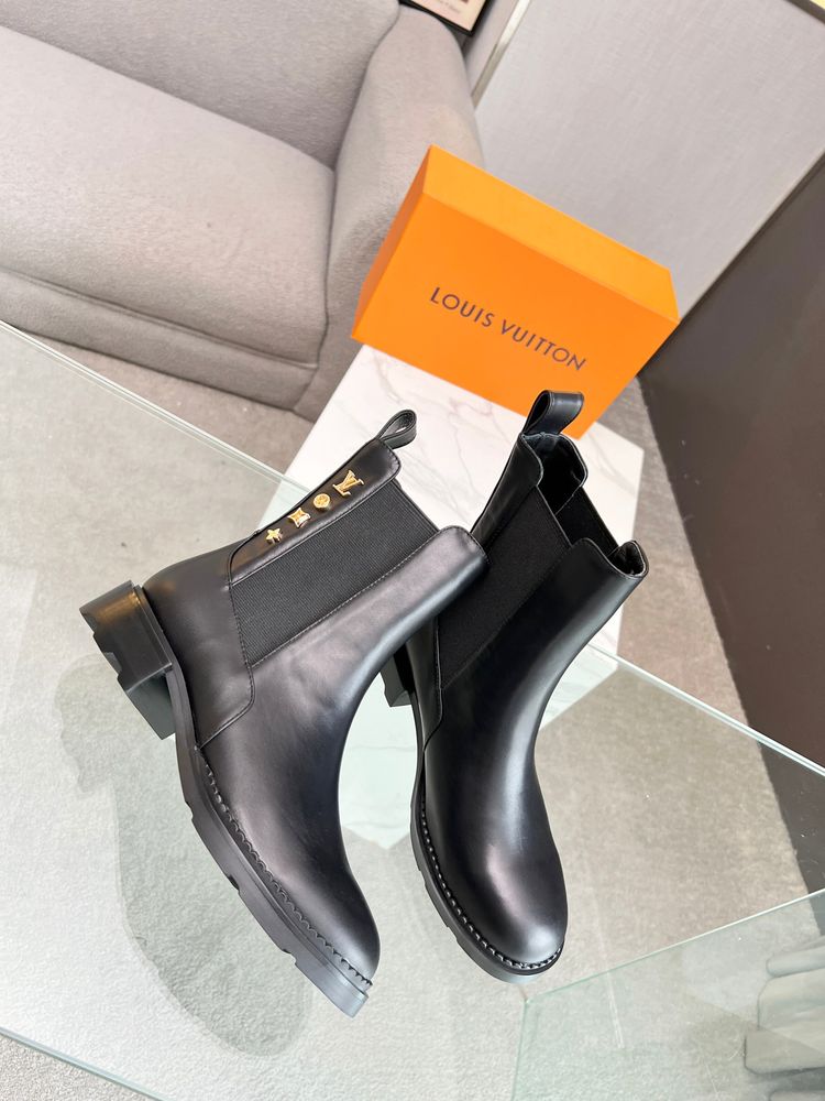 New Fashion LV Women Shoes L390