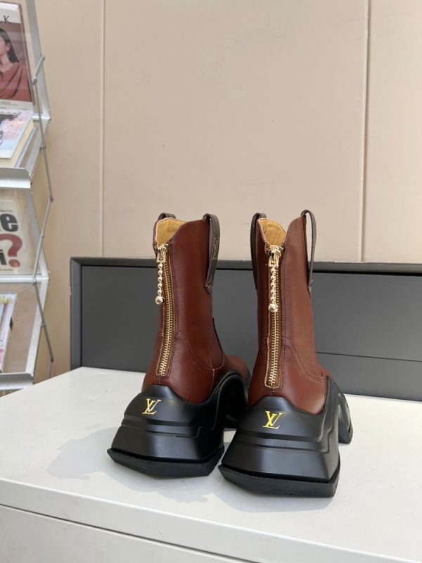 New Fashion LV Women Shoes 306 PA