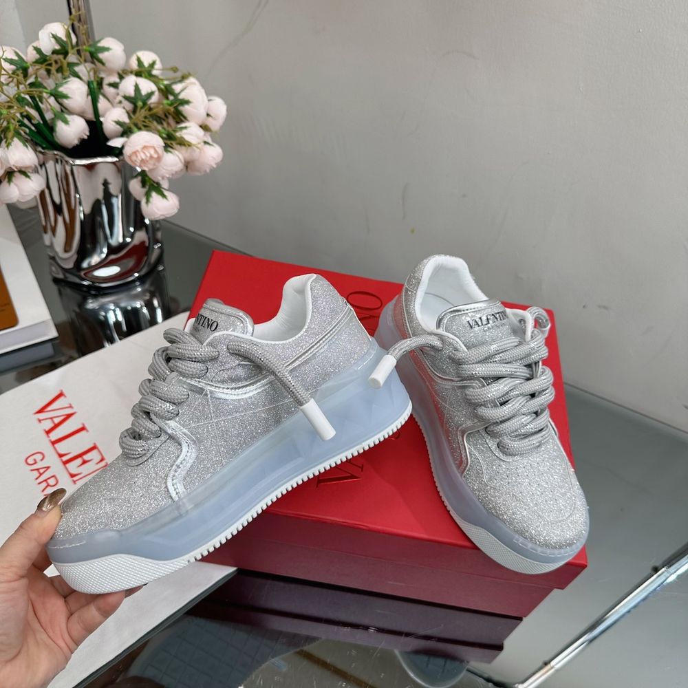 New Fashion LV Women Shoes L320