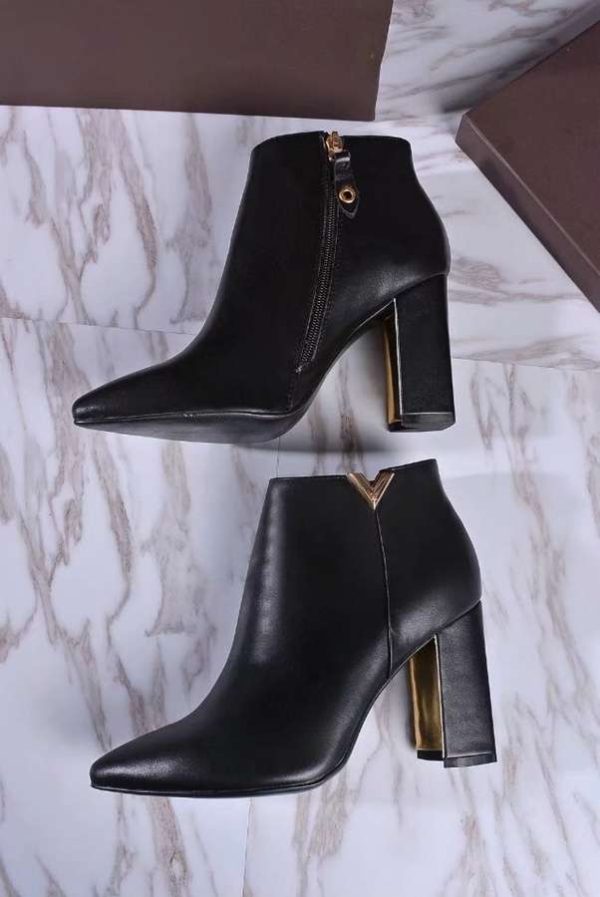 New Fashion Women LV Shoes 033 PA