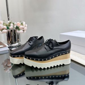 New Fashion LV Women Shoes 252 PA