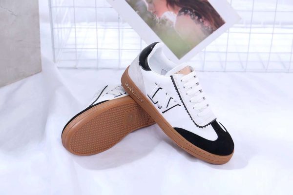 New Fashion Women LV Shoes 005 PA