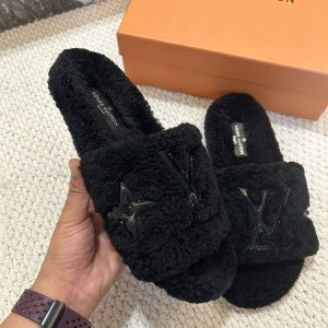 New Fashion LV Women Shoes L423