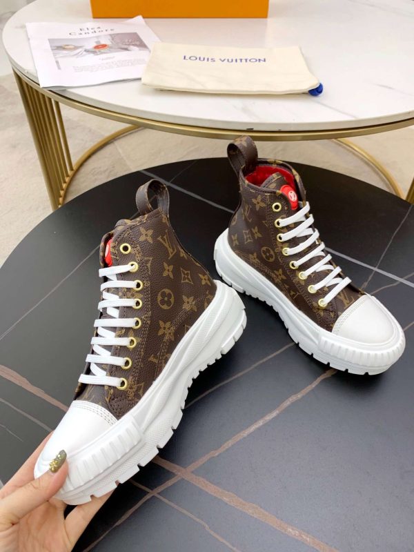 New Fashion Women LV Shoes 148 PA