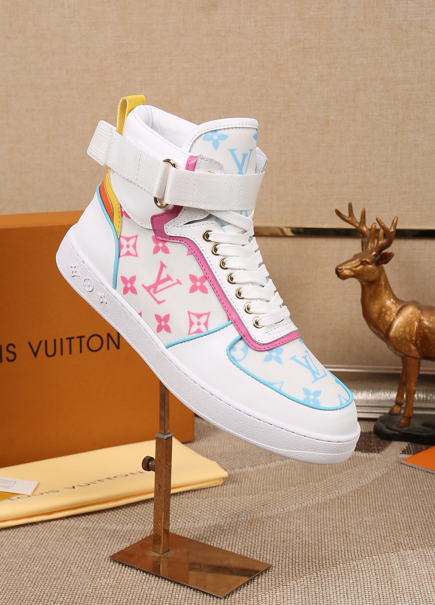 New Fashion LV Women Shoes L130