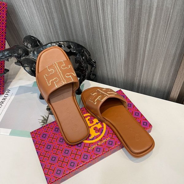 New Fashion LV Women Shoes 274 PA