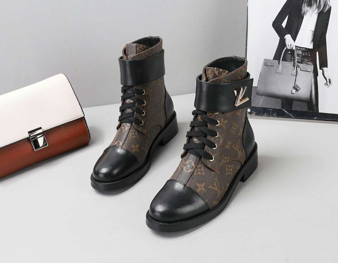 New Fashion LV Women Shoes L251